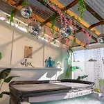Homestay Hot Tub, Ice Bath, Gym, Sauna, Pool Table Coorparoo Haven