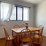 14A Convenient Ensuite Room In Coopers Plains