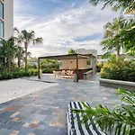 Minimalist & Warming Apt - Close To Cbd And Valley