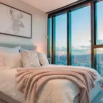 Highlife Luxury*Carpark*Wifi*Pool*Gym*Netflix
