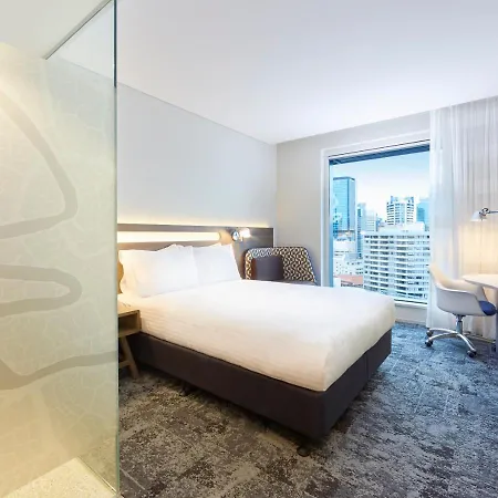 Holiday Inn Express Brisbane Central By Ihg Hotel 4*