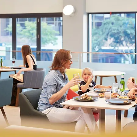 Hotel Holiday Inn Express Brisbane Central By Ihg