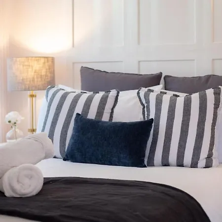 St Tropez Apartment *