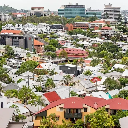 Vista Spring Hill * Brisbane