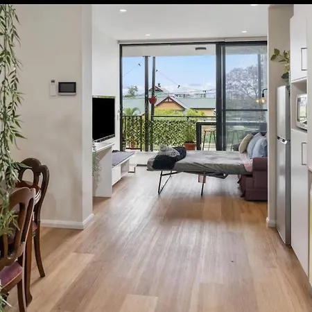 Apartment Newly Built 1 Bedroom - 6 Min To - Sleeps 6 - Smart Tv Netflix - Wifi *