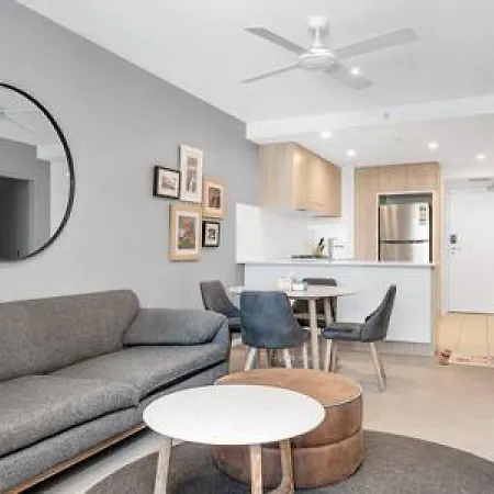 10q Boutique Portside Abnb-style 1br, Convenient In Hamilton Brisbane