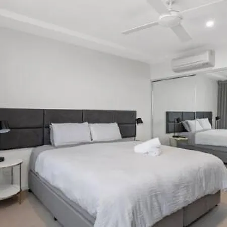 Holiday home 316q Boutique Abnb 1bedroom Opposite Lush Park Free Parking Brisbane