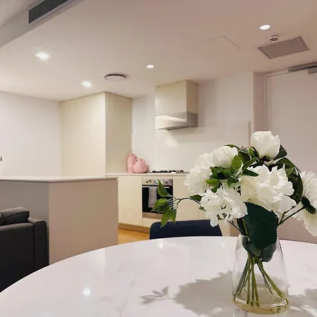 Cityscape Oasis Homes At Toowong Precinct Apartment