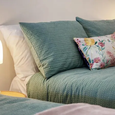 Recharge On Garden I Cafes & Comfy Quarters * Brisbane