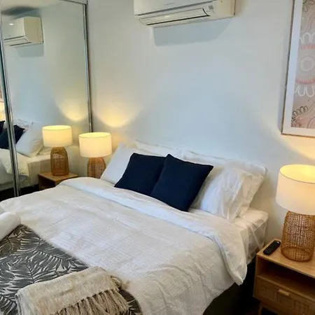 2-bed With Pool Gym Parking And Balcony * Brisbane