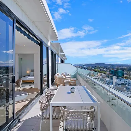 Apartment Of Spring Hill - Balcony Bliss And Poolside Escape *