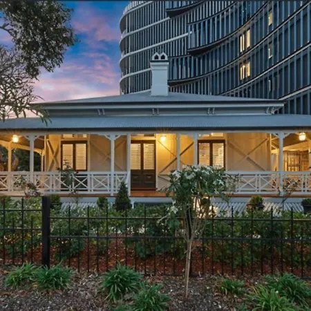 Luxury Inner Heritage House Holiday home Brisbane