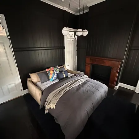 Luxury Inner Heritage House Brisbane
