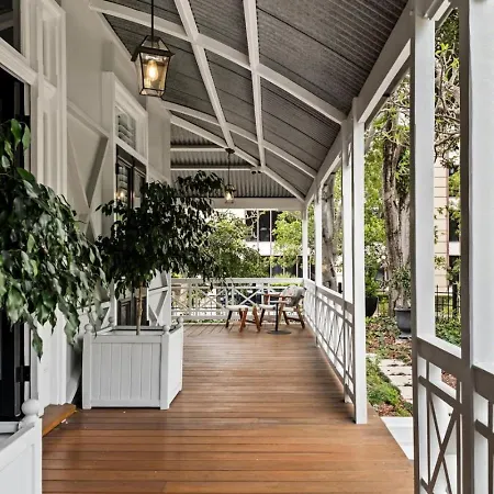 Luxury Inner Heritage House *
