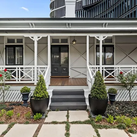 Luxury Inner Heritage House Brisbane