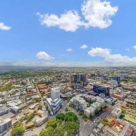 Cloud 56 Luxury Level 56 With Free Onsite Parking Brisbane