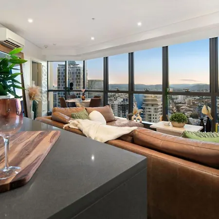 Apartment Indulgence At Meriton, Spectacular Views, Sleeps 6 Includes Carpark Brisbane