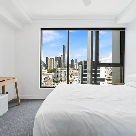 Chic 1 Bed Inner-city Retreat With Pool And Views * Brisbane