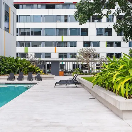 Chic 1 Bed Inner-city Retreat With Pool And Views * Brisbane