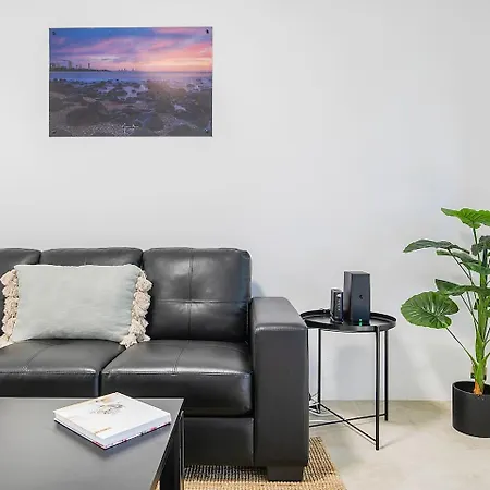 Leafy Hideout - Quiet Comfort Near Riverfront And Cbd Apartment Brisbane