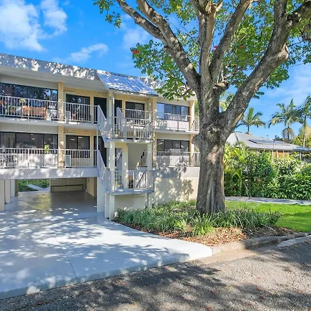 Leafy Hideout - Quiet Comfort Near Riverfront And Cbd Apartment