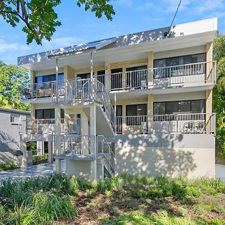 Leafy Hideout - Quiet Comfort Near Riverfront And Cbd *