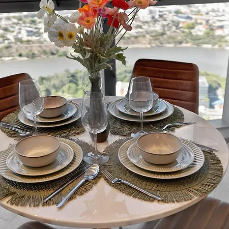Sky High Zen At Queens Wharf Level 59 Apartment *