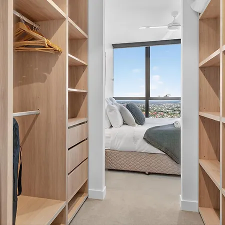 Sky High Zen At Queens Wharf Level 59 Apartment *