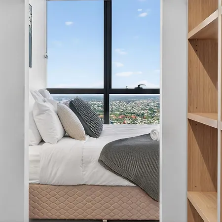 Sky High Zen At Queens Wharf Level 59 Apartment *