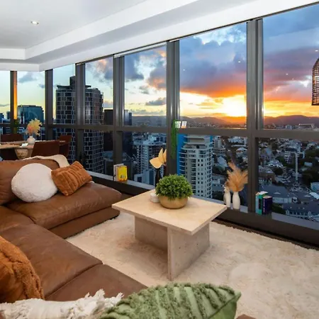 Indulgence At Meriton, Spectacular Views, Sleeps 6 Includes Carpark * Brisbane