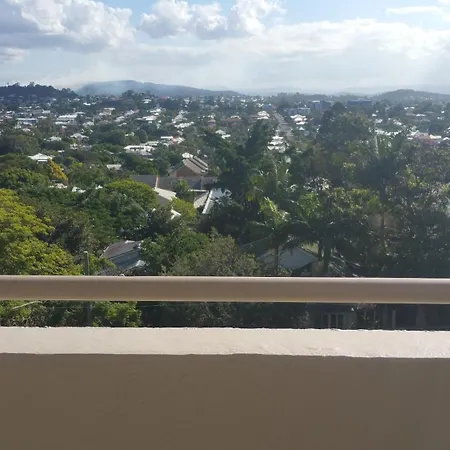 Hampton Court 4* Brisbane