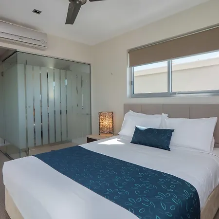 South Aparthotel