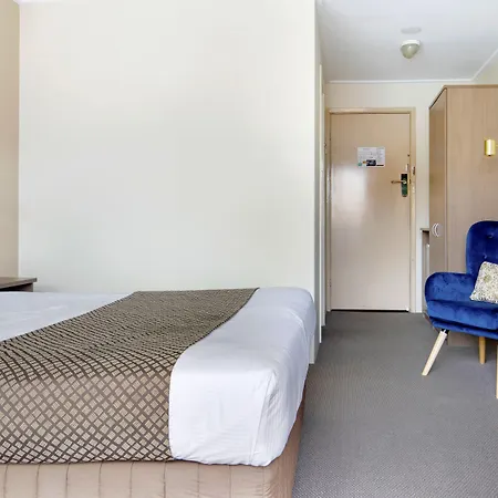 Motel The Metropolitan Spring Hill 4*