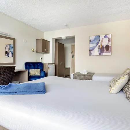 The Metropolitan Spring Hill Motel