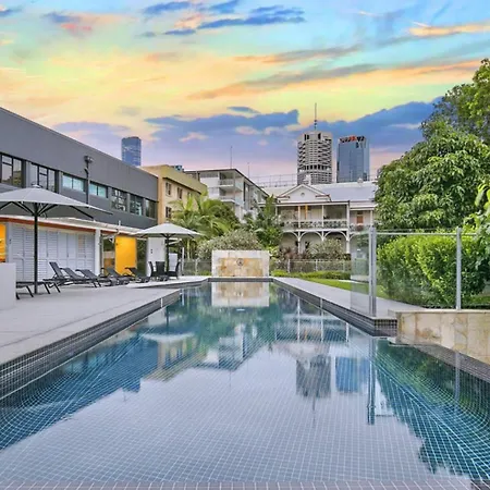 Riverfront Kangaroo Point Apartment Brisbane
