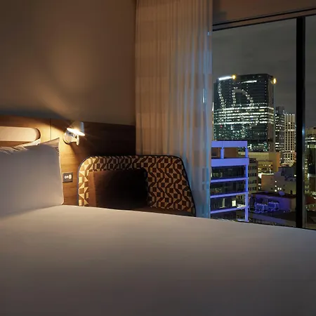Holiday Inn Express Brisbane Central By Ihg 4* Brisbane