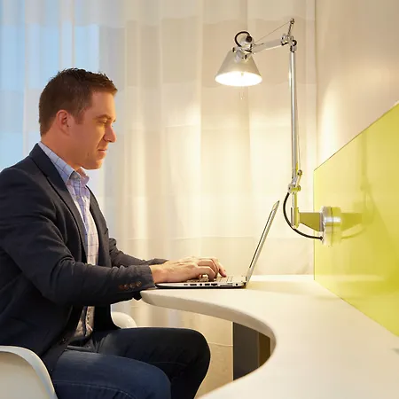 Holiday Inn Express Brisbane Central By Ihg