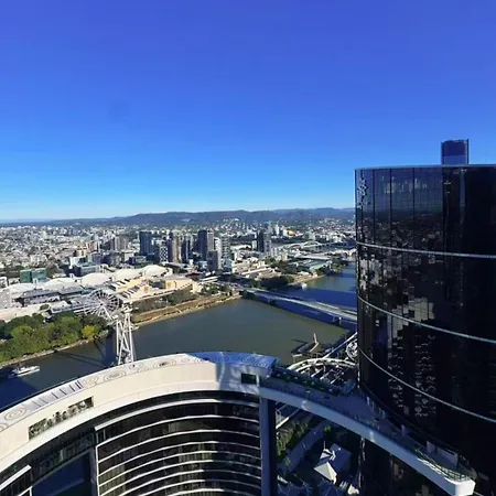 Luxury Waterview 2b2b Wt High Floor In Qw Apartment