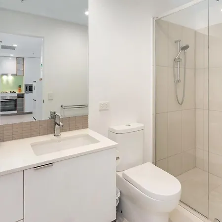 Beautiful Unit With Gym And Pool Near Museums Apartment Brisbane