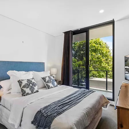 Apartment Park View Retreat -pool - 2 Min Walk Stones Corner