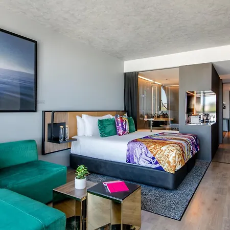 Hotel Crystalbrook Vincent Brisbane