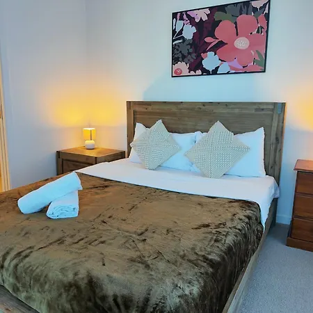 Skytower Level 10 Relaxed 2br With Access C17 Brisbane