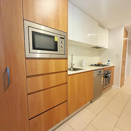 Skytower Level 10 Relaxed 2br With Access C17 *