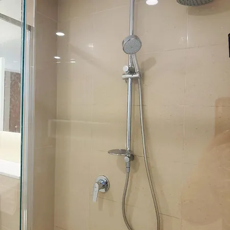 Skytower Level 10 Relaxed 2br With Access C17 Brisbane
