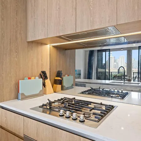 Apartment Level 10 Views 2br With Private Balcony & Parking Brisbane