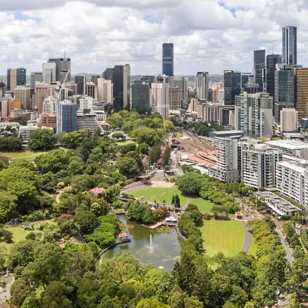 Apartment Parkland View At Roma Street *