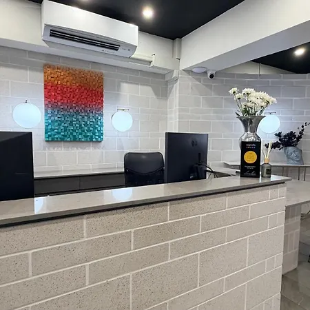 The Metropolitan Spring Hill 4*