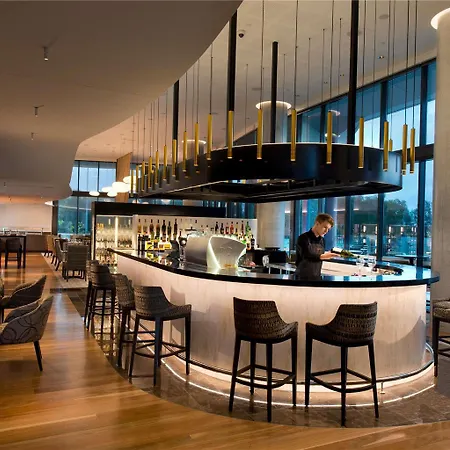 Pullman Airport Hotel