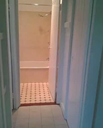 Bougainvillea House Wynnum/manly Holiday home
