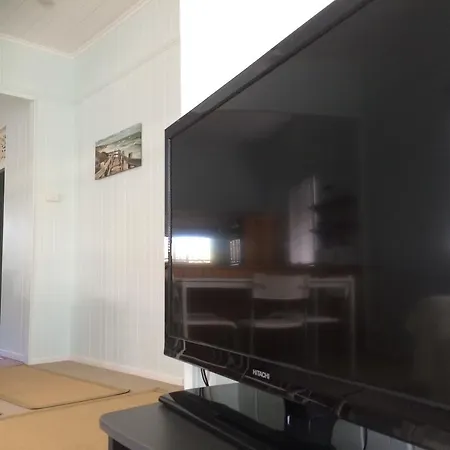 Bougainvillea House Wynnum/manly Holiday home *